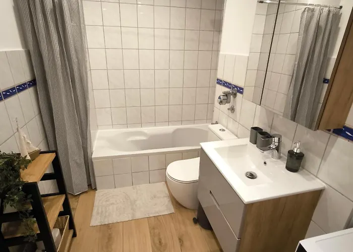 Schleizauber Mit Wasserblick Und Einer Grosszuegigen Terrasse *